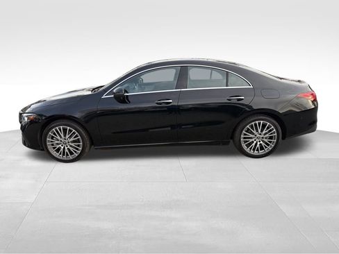 Used 2025 Mercedes-Benz CLA 250 image 2