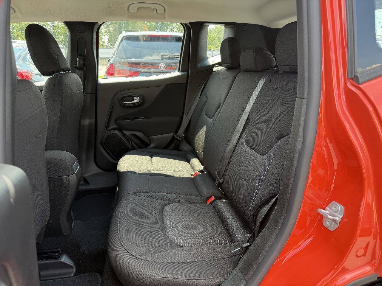 Used 2019 Jeep Renegade Sport FWD image 10