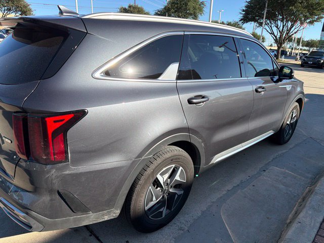 Certified 2022 Kia Sorento S FWD image 5