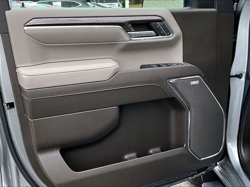 Used 2024 Chevrolet Silverado 1500 LTZ image 19