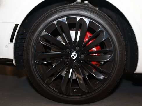 Used 2021 Bentley Bentayga Speed image 24
