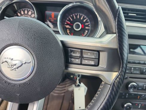 Used 2014 Ford Mustang Premium w/ Comfort Package image 30