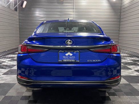 Used 2023 Lexus ES 300h F Sport image 6