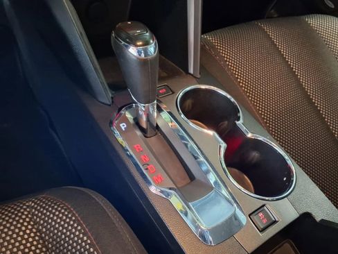 Used 2017 GMC Terrain SLE w/ Cargo Package image 19