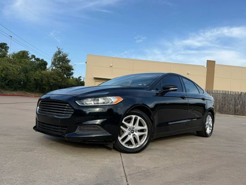 Used 2014 Ford Fusion SE FWD image 14