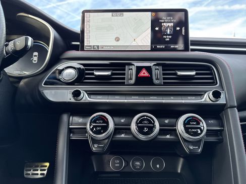 Used 2022 Genesis G70 3.3T w/ Sport Prestige Package image 28