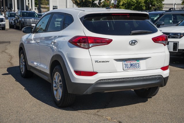Used 2016 Hyundai Tucson SE FWD image 2
