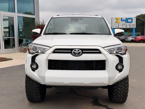 Used 2023 Toyota 4Runner SR5 Premium w/ Moonroof Package AWD/4WD image 7