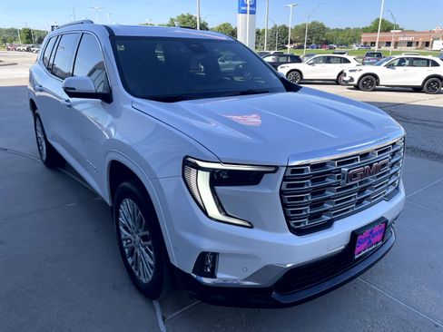 Used 2024 GMC Acadia Denali w/ Super Cruise Package AWD/4WD image 4