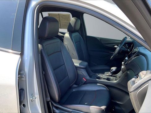 Used 2022 Chevrolet Equinox RS w/ RS Leather Package FWD image 7