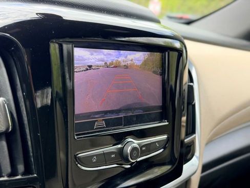Used 2024 Chevrolet Traverse LS w/ Safety Package AWD/4WD image 13