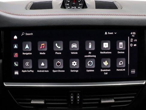 Used 2023 Porsche Cayenne GTS w/ Premium Package image 39