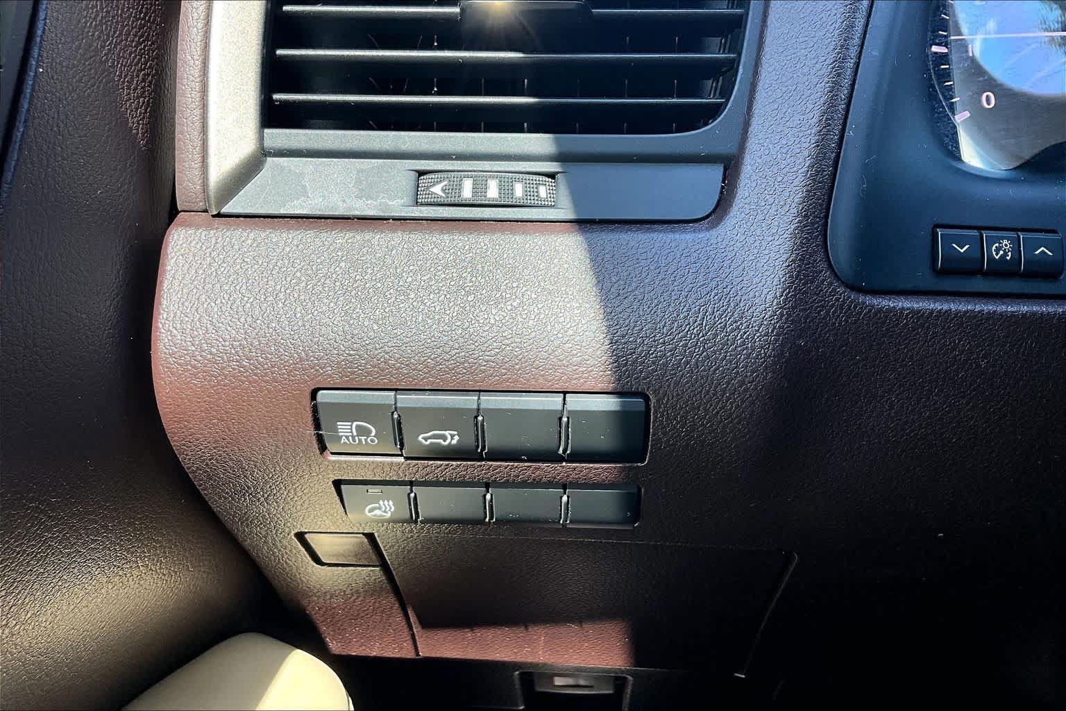 Used 2018 Lexus RX 350 FWD w/ Premium Package image 34