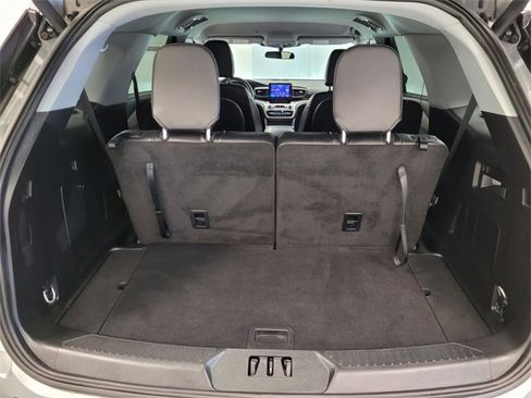 Used 2023 Ford Explorer XLT w/ Equipment Group 202A image 14