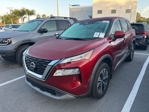 Used 2022 Nissan Rogue SV image 5