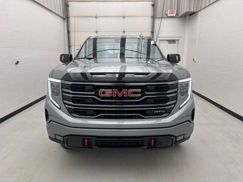 Used 2025 GMC Sierra 1500 AT4 w/ AT4 Premium Package AWD/4WD image 2