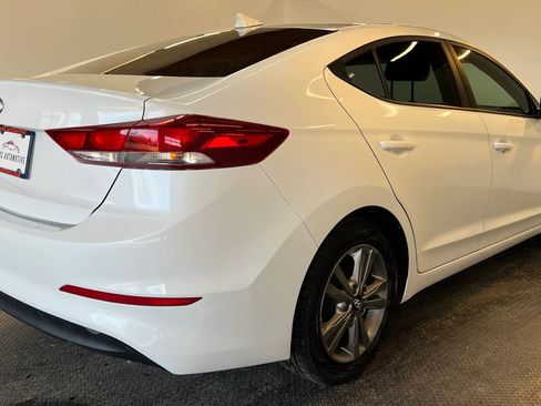 Used 2017 Hyundai Elantra SE FWD image 7