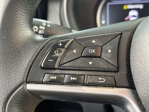 Used 2018 Nissan Kicks SV w/ Exterior Package FWD image 24