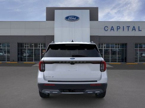 New 2026 Ford Explorer Active RWD image 5