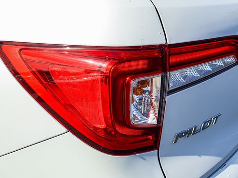 Used 2022 Honda Pilot Special Edition image 26