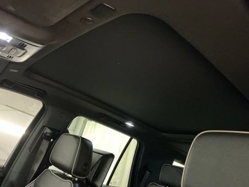 Used 2023 Chevrolet Tahoe Premier w/ Advanced Technology Package AWD/4WD image 16