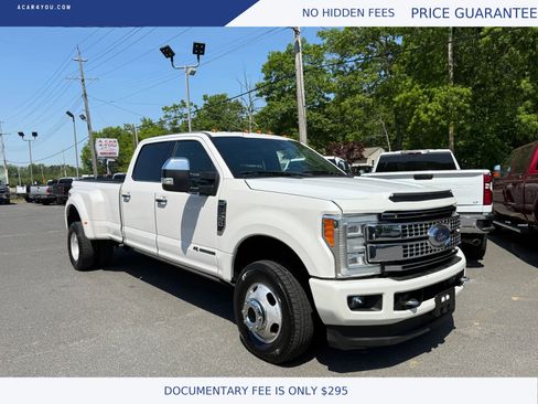 Used 2018 Ford F350 Platinum w/ Platinum Ultimate Package AWD/4WD image 4