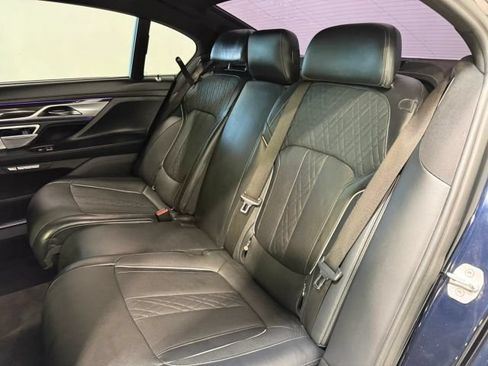 Used 2017 BMW 750i xDrive AWD/4WD image 23