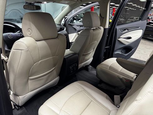 Used 2019 Buick Enclave Essence image 44