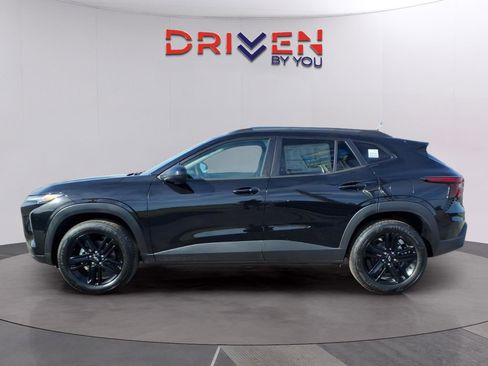 New 2026 Chevrolet Trax ACTIV w/ Driver Confidence Package FWD image 2