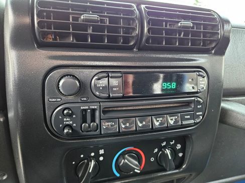 Used 2003 Jeep Wrangler Sport image 4