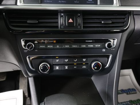 Used 2019 Kia Optima LX FWD image 35