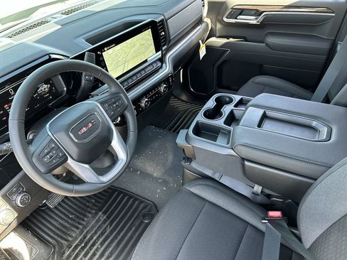 New 2026 GMC Sierra 1500 Elevation image 10