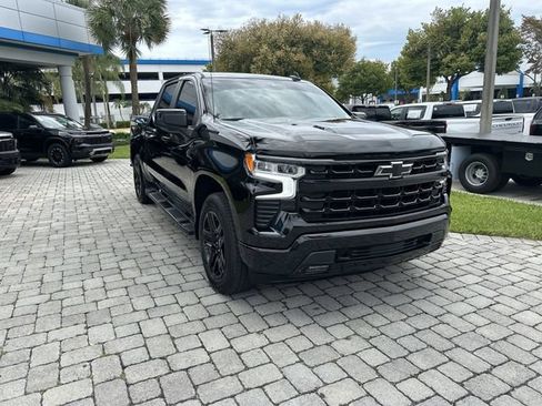 Used 2024 Chevrolet Silverado 1500 RST w/ Convenience Package II AWD/4WD image 17