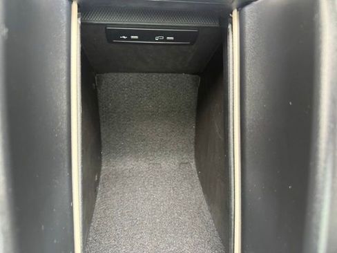 Used 2021 Mercedes-Benz GLC 300 4MATIC image 34