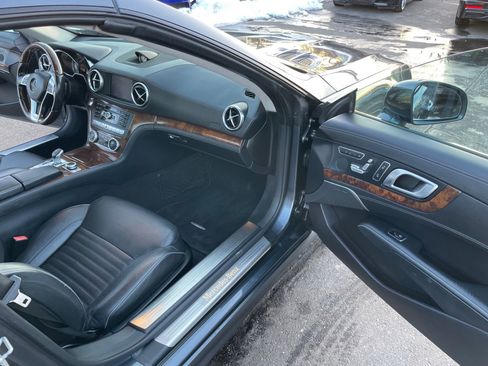 Used 2013 Mercedes-Benz SL 550 image 11