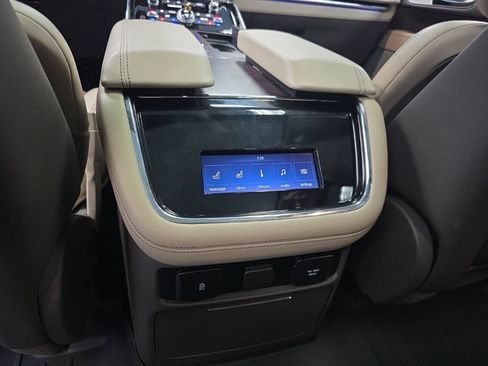 Used 2023 Lincoln Navigator Reserve AWD/4WD image 21