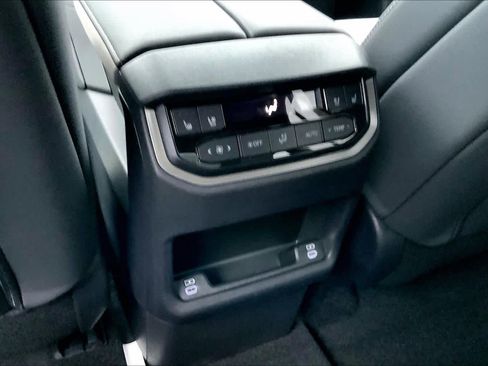 New 2026 Lexus TX 500h AWD image 18