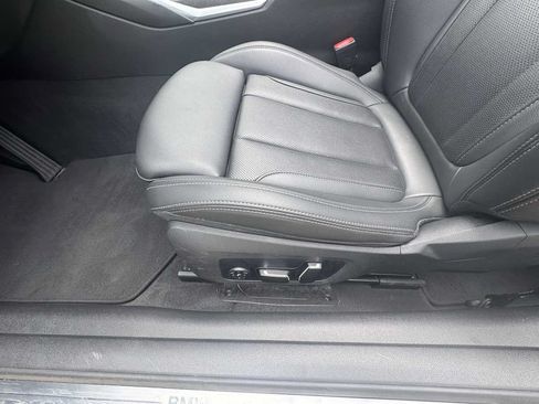 Used 2025 BMW 430i Convertible w/ Premium Package RWD image 13
