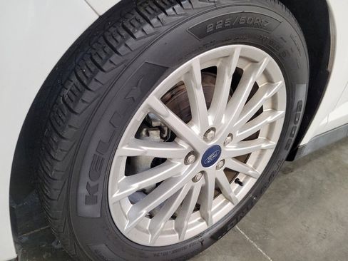 Used 2015 Ford C-MAX SE w/ Cargo Management Package image 31