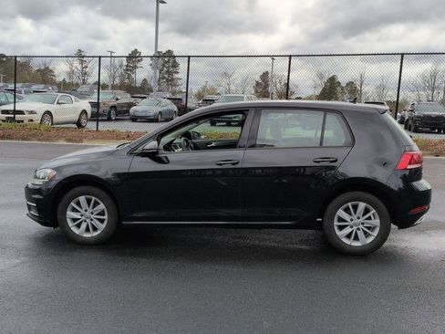 Used 2019 Volkswagen Golf S image 7