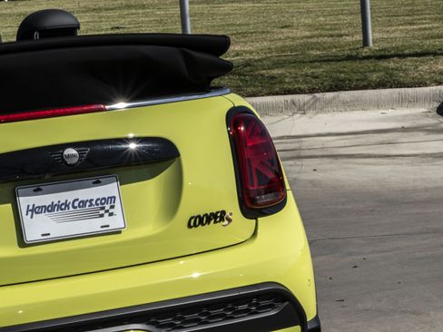 Used 2024 MINI Cooper S image 39