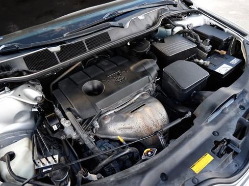 Used 2012 Toyota Venza XLE image 49