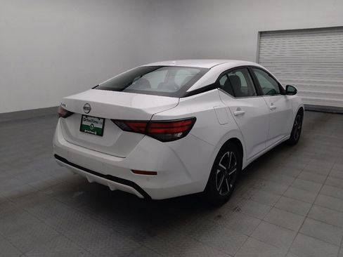 Used 2025 Nissan Sentra SV FWD image 9
