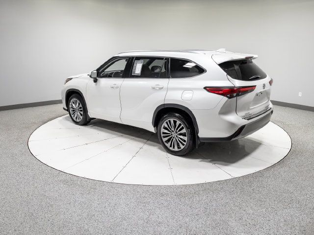 Used 2021 Toyota Highlander Platinum AWD/4WD image 35