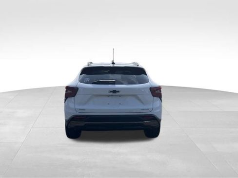 Used 2025 Chevrolet Trax ACTIV w/ Driver Confidence Package FWD image 4