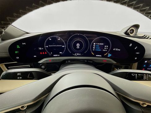 Used 2022 Porsche Taycan 4S image 16