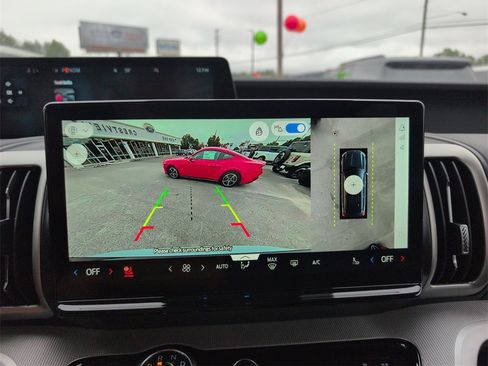 New 2025 Ford Expedition Active image 24