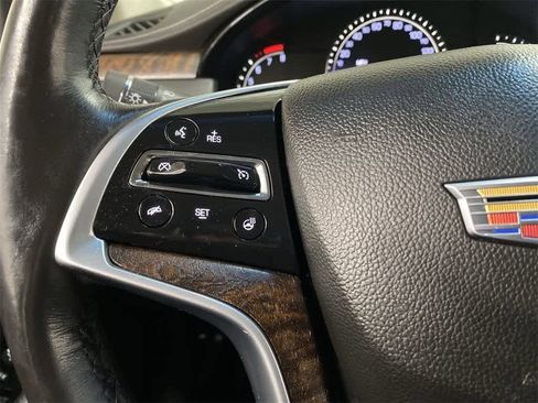 Used 2018 Cadillac XTS Luxury image 21