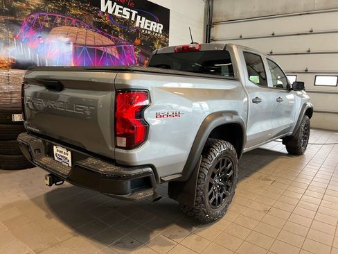 Used 2023 Chevrolet Colorado Trail Boss AWD/4WD image 11