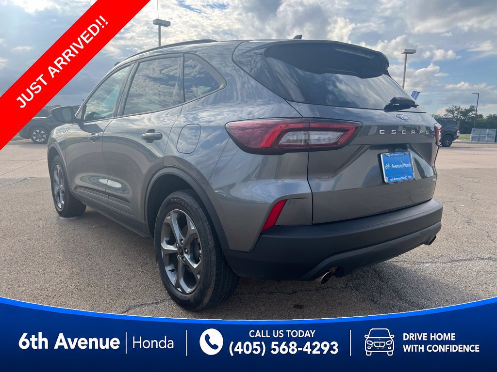 Used 2025 Ford Escape ST-Line Select AWD/4WD image 8